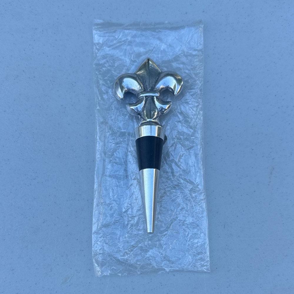 Silver Fleur-de-Lis Wine Bottle Stopper